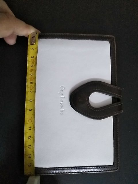 Monedero Guy laroche