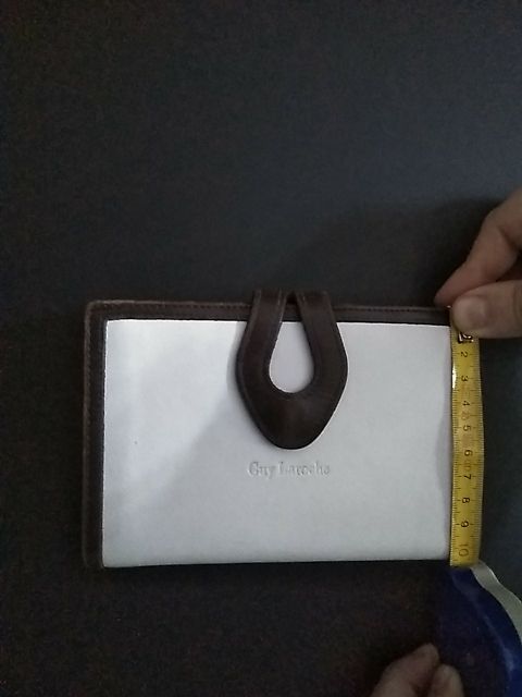 Monedero Guy laroche