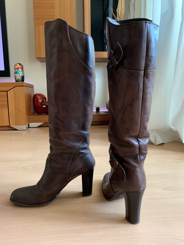 Botas marrones talla 40