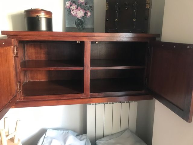 Mueble de madera de teca de segunda mano por 85 € en Madrid en WALLAPOP