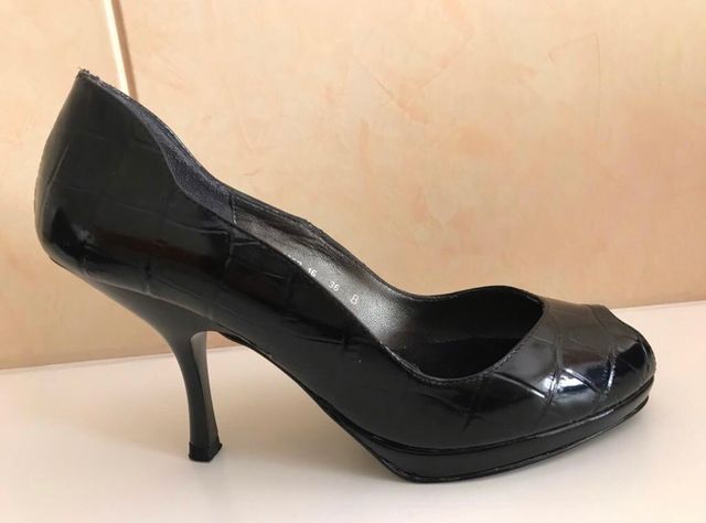 Zapato negro Rebeca Sanver n*36 de segunda mano por 69 EUR en