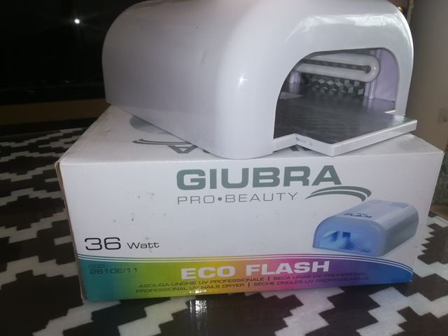 lampara seca uñas Giubra