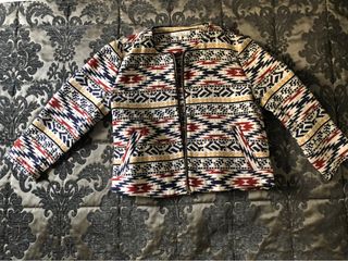 Chaqueta étnica , Zara de segunda mano por 10 EUR en Madrid en WALLAPOP