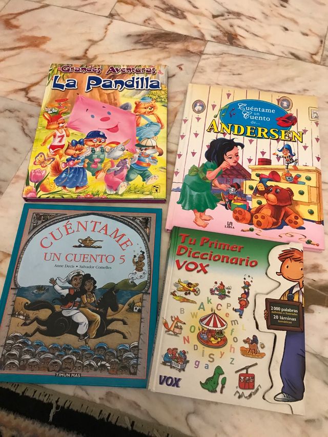 Libros de cuentos y diccionario infantil
