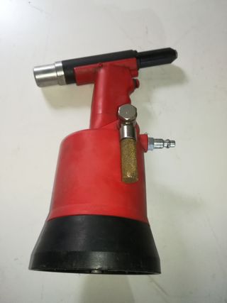 Remachadora neumática de segunda mano por 150 EUR en Sant Climent de  Llobregat en WALLAPOP