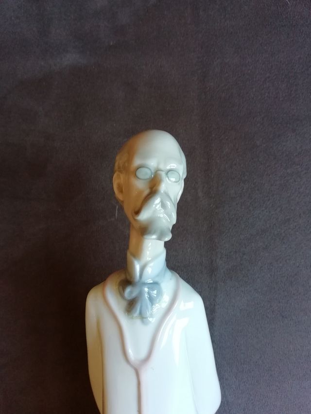 Medico porcelana Lladro