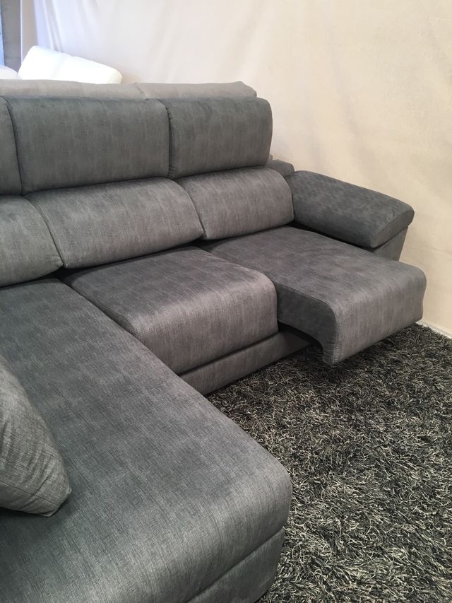 Sofá cherlong de segunda mano por 900 € en Terrassa en WALLAPOP