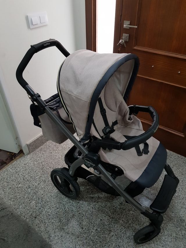 Conjunto carro bebé semi nuevo