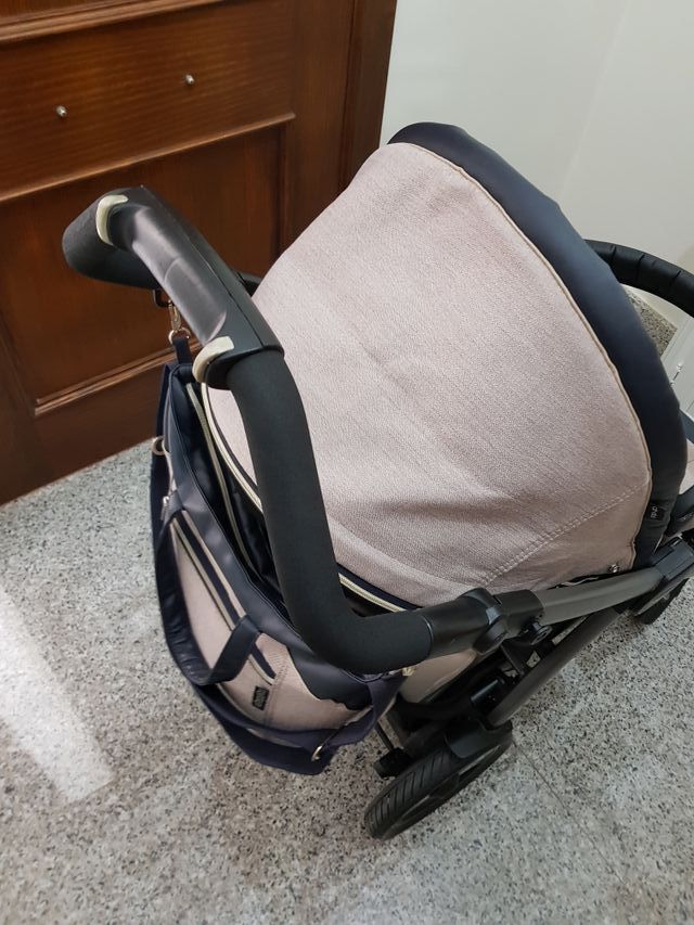 Conjunto carro bebé semi nuevo