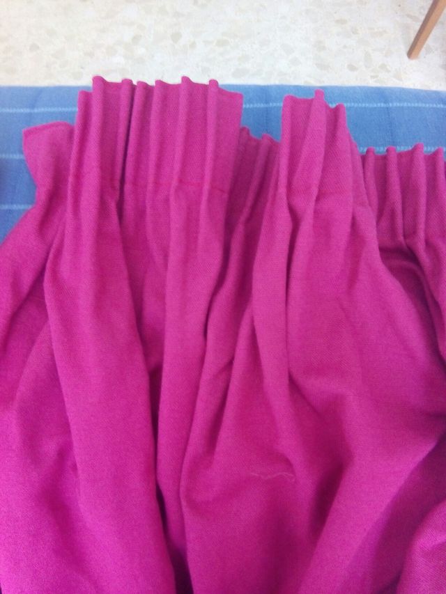 Cortina opaca rosa fucsia .