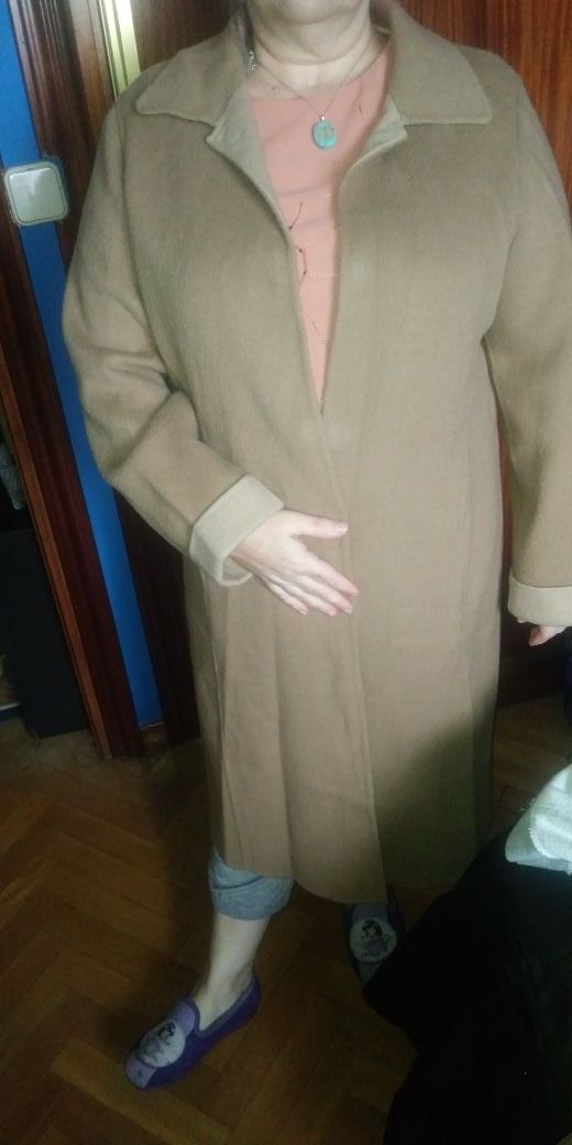 Abrigo de lana marca Lolita