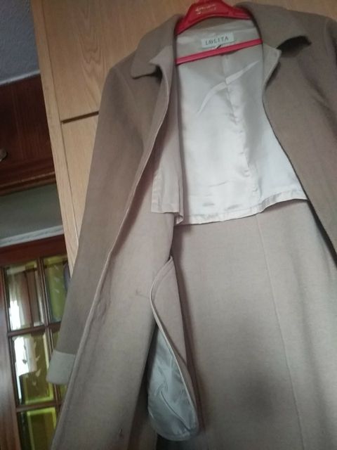 Abrigo de lana marca Lolita