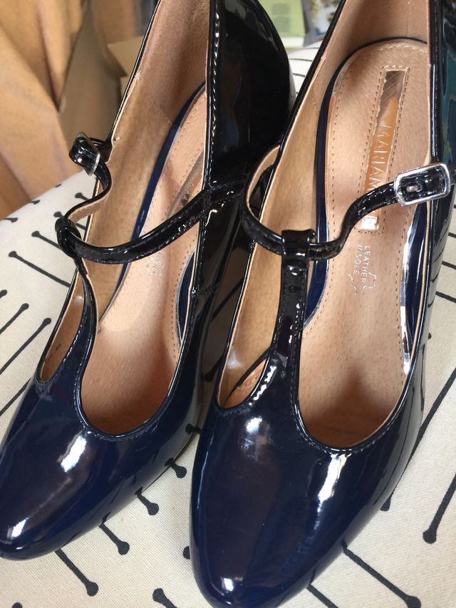 Zapatos salón charol pulsera azul marino t 40