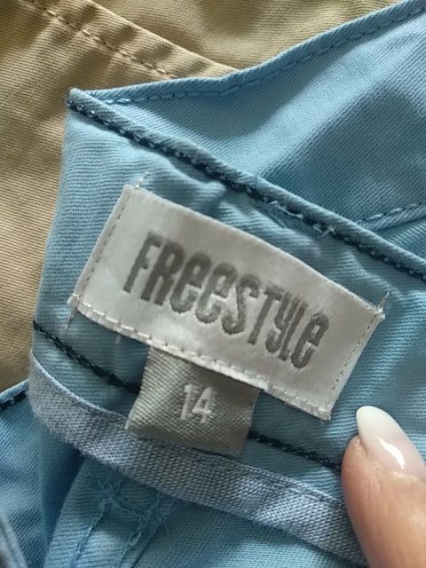 pantalón celeste 14