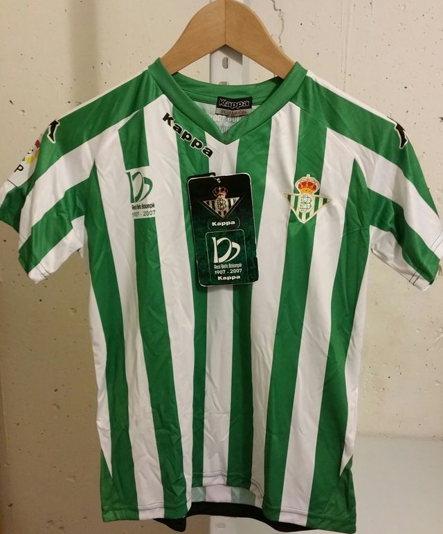 Ispljunuti Dwelling sto EQUIPACION / REAL BETIS / KAPPA de segunda mano por 24,95 € en La Algaba en WALLAPOP Ispljunuti Dwelling sto EQUIPACION / REAL BETIS / KAPPA de segunda mano por 24,95 € en La Algaba en WALLAPOP