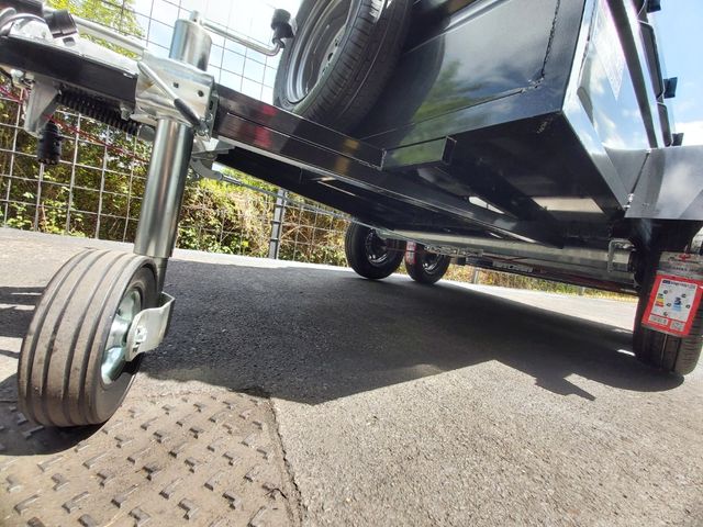 REMOLQUE 2,30X1,30 2 EJES SOLDADO Y PINTADO HORNO