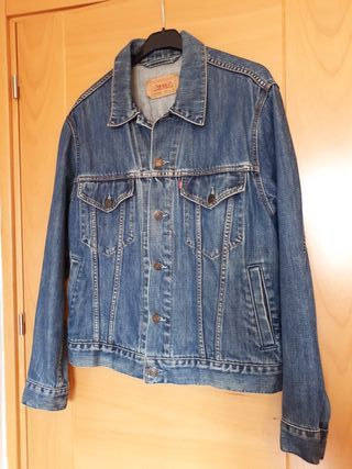 Cazadora vaquera Levi\\'s 70550 chico talla S de segunda mano por 29 EUR en  Basauri en WALLAPOP