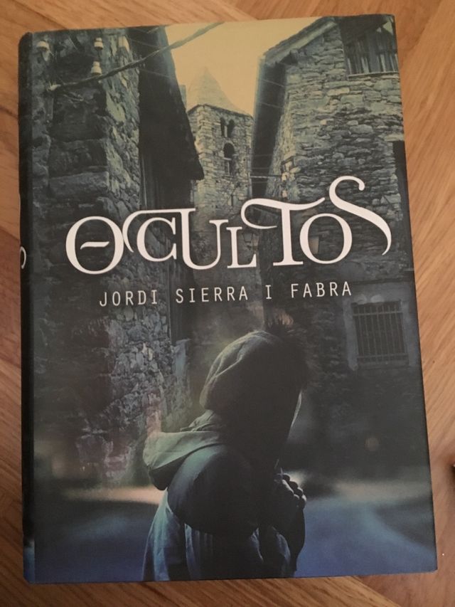 Colección de libros en perfecto estado