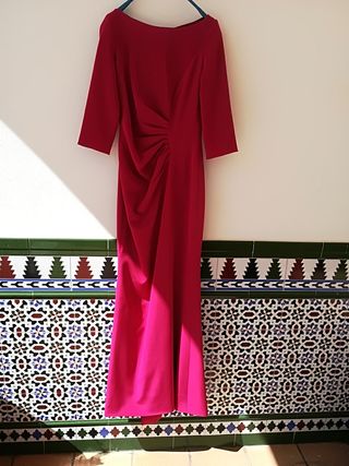 Traje VICKY MARTIN BERROCAL para madrina de segunda mano por 800 EUR en  Matalascañas en WALLAPOP