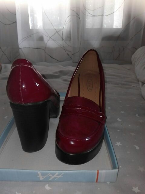 Zapatos tacon charol y ante rojos