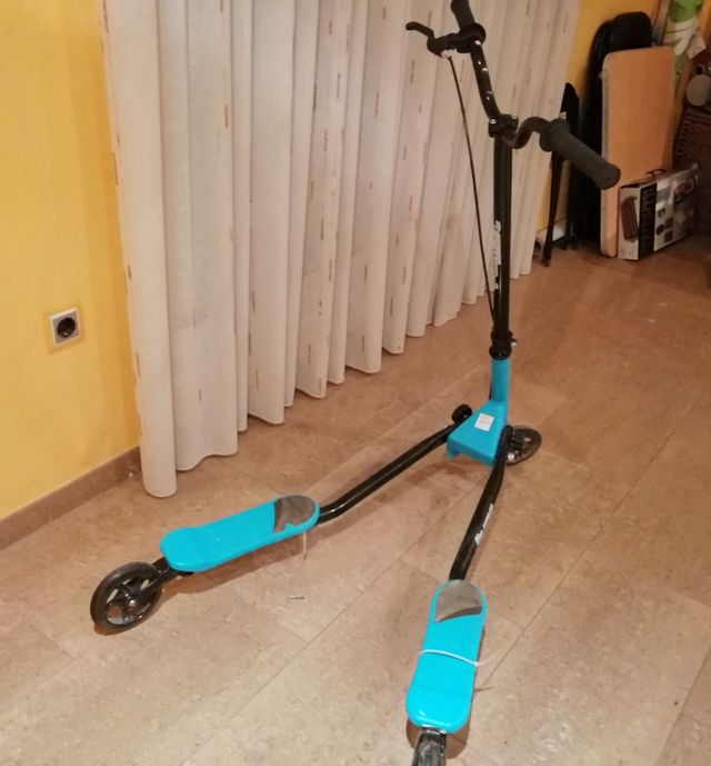 patinete de tres ruedas