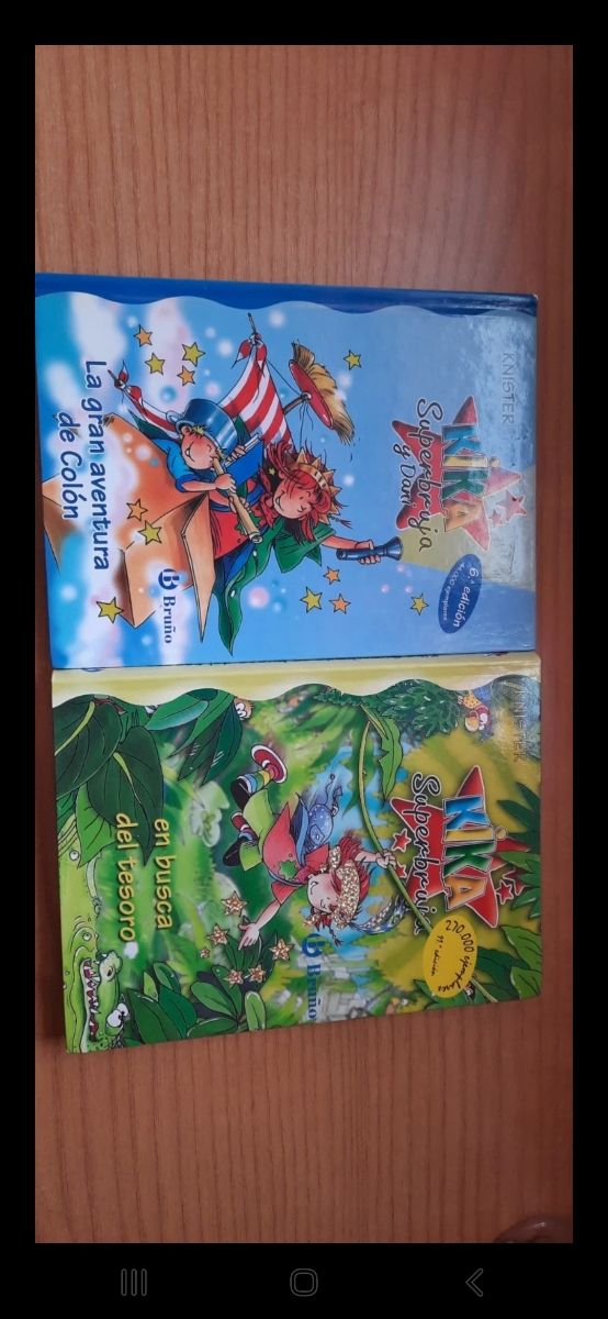 LOTE DE 2 LIBROS DE KIKA SUPERBRUJA
