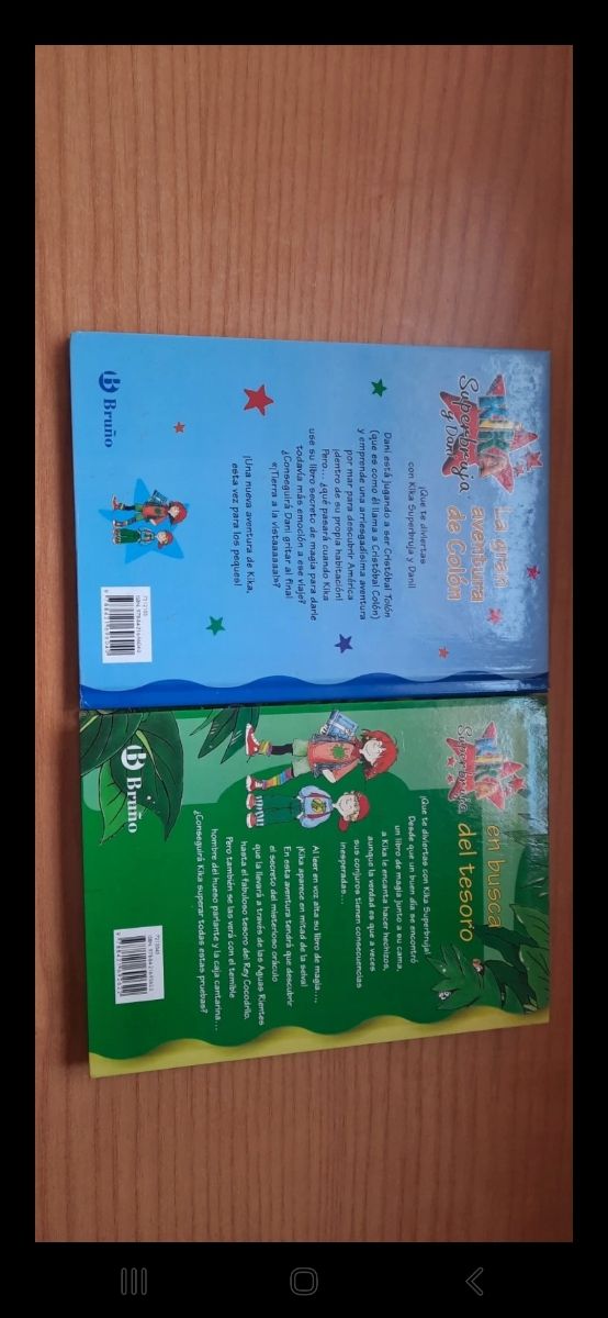LOTE DE 2 LIBROS DE KIKA SUPERBRUJA