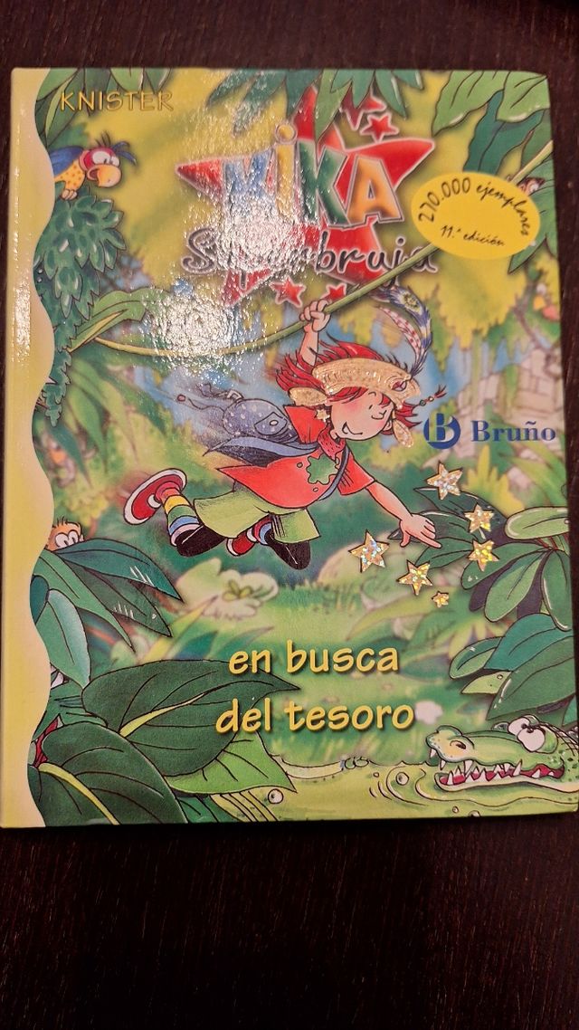 LOTE DE 2 LIBROS DE KIKA SUPERBRUJA