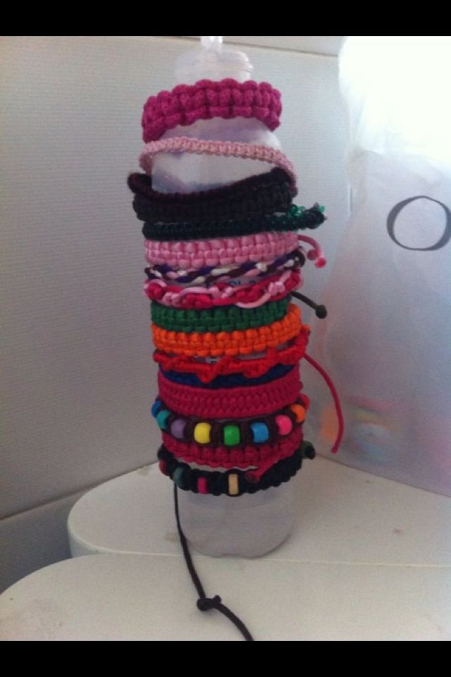 Pulseras a mano