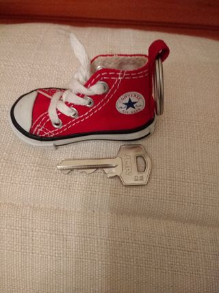 llavero converse blanco llavero converse blanco