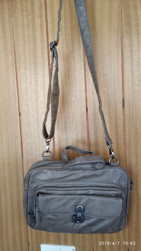 bolso nuevo sin estrenar marca Salvador Bachille