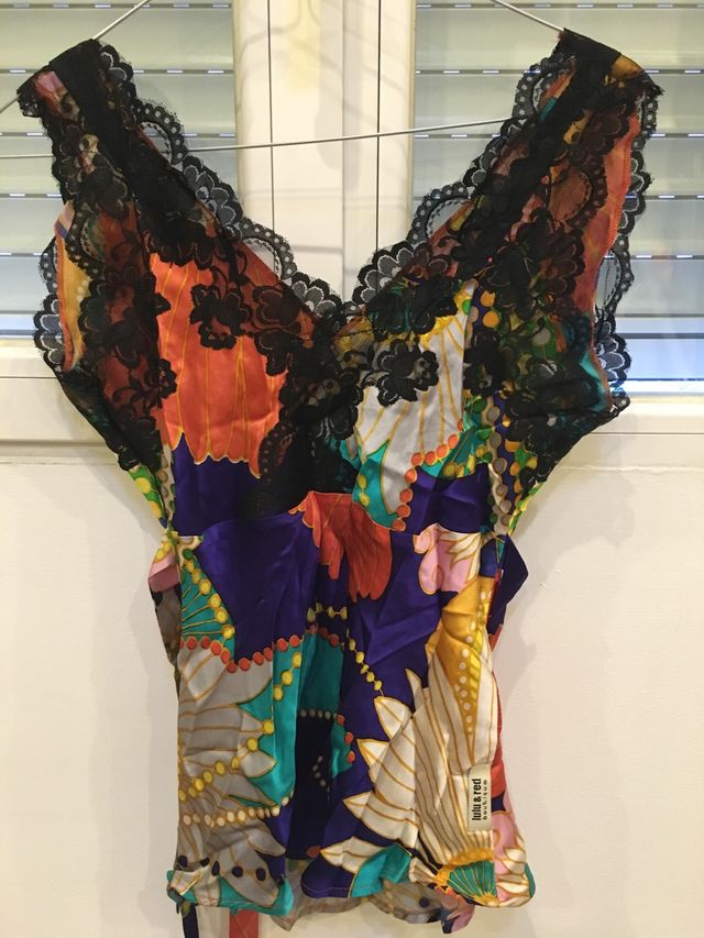 Top seda estampado nuevo