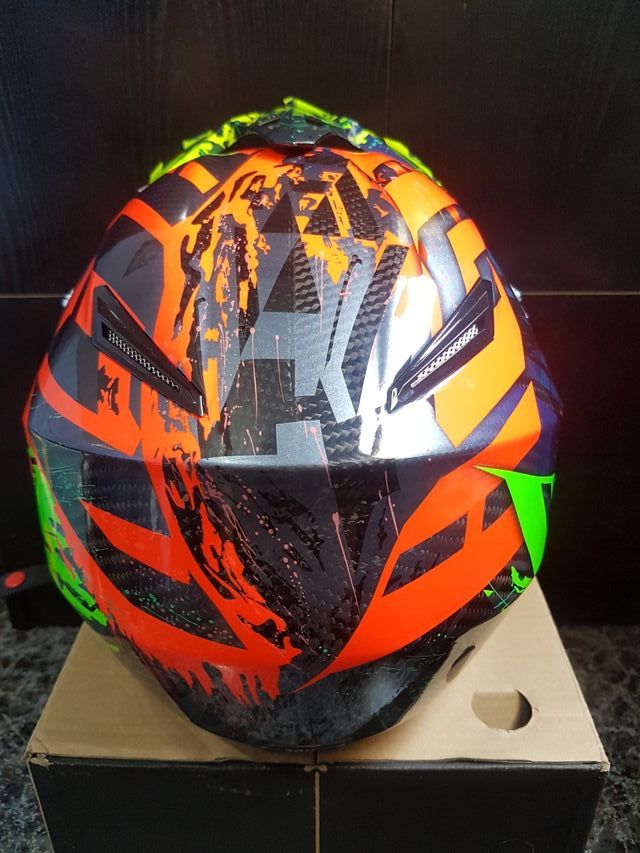 Casco Agv ax8 Carbon