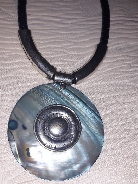 COLLAR CORDÓN NACAR ESTILO VINTAGE