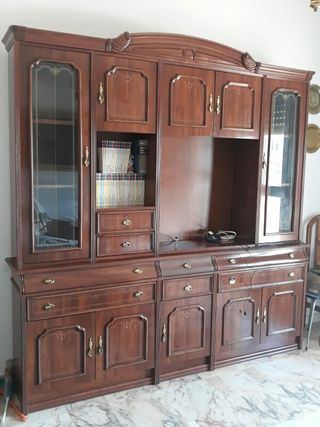 Armario para el comedor de segunda mano en WALLAPOP Armario para el comedor de segunda mano en WALLAPOP