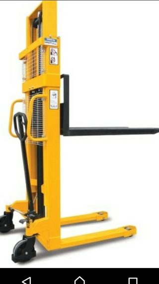 Apilador manual nuevo 1000 Kgf x 1500 mm elev. máx
