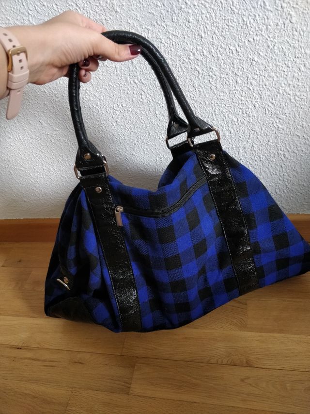 borsa blu e nera