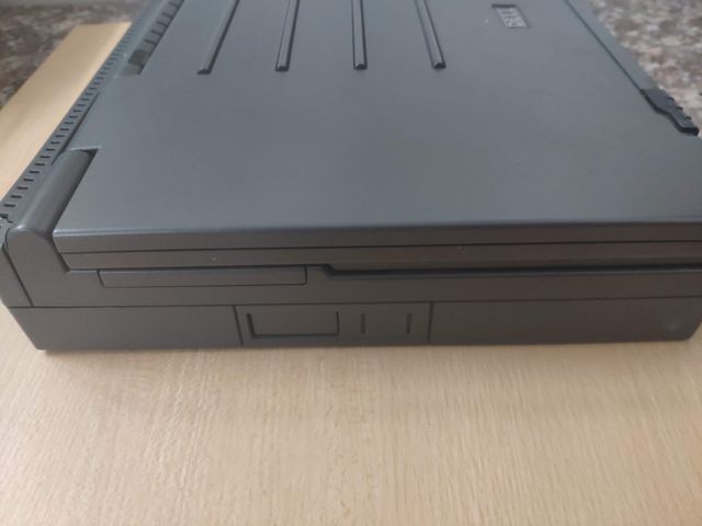 Portátil antiguo Dell 320N 386sx