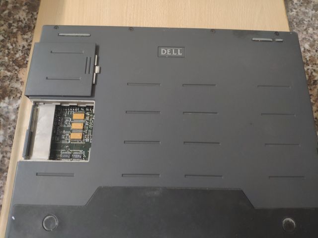 Portátil antiguo Dell 320N 386sx