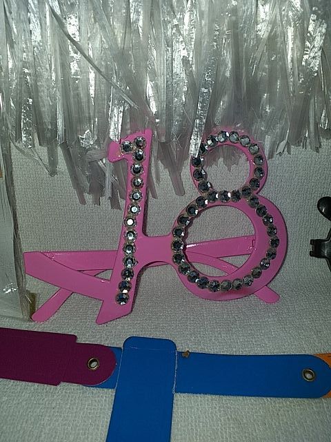Accesorios para fiestas de 18 años