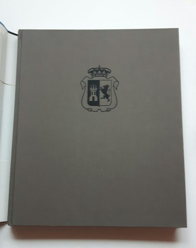 Libro "Cáceres patrimonio de la humanidad"