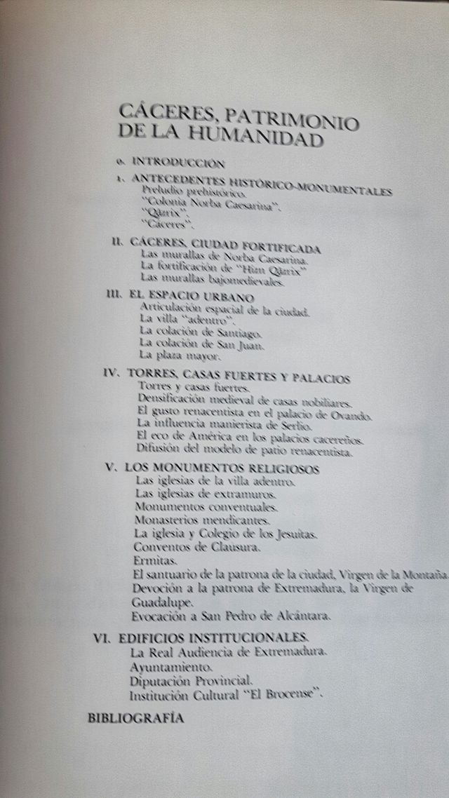 Libro "Cáceres patrimonio de la humanidad"