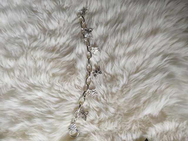 Pulsera con mariposas