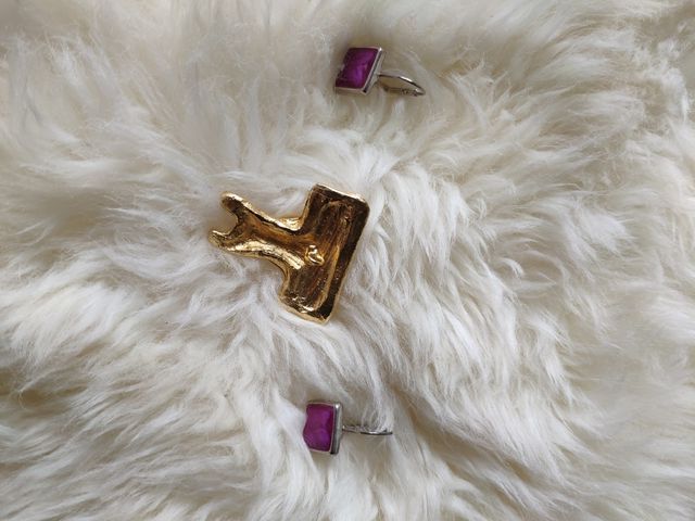 Colgante y pendientes