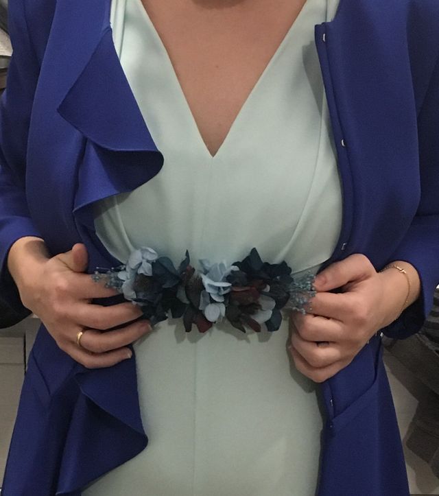 Cinturón y tocado flores preservadas azules