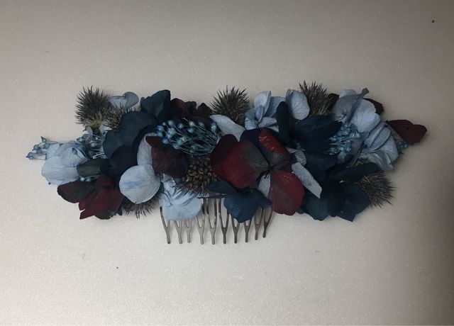 Cinturón y tocado flores preservadas azules