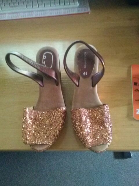 Sandalias de señora marca MMARTINYCA.