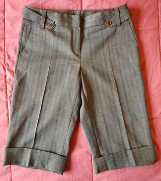 Bermudas Fórmula joven de segunda mano por 10 EUR en Tarragona en WALLAPOP