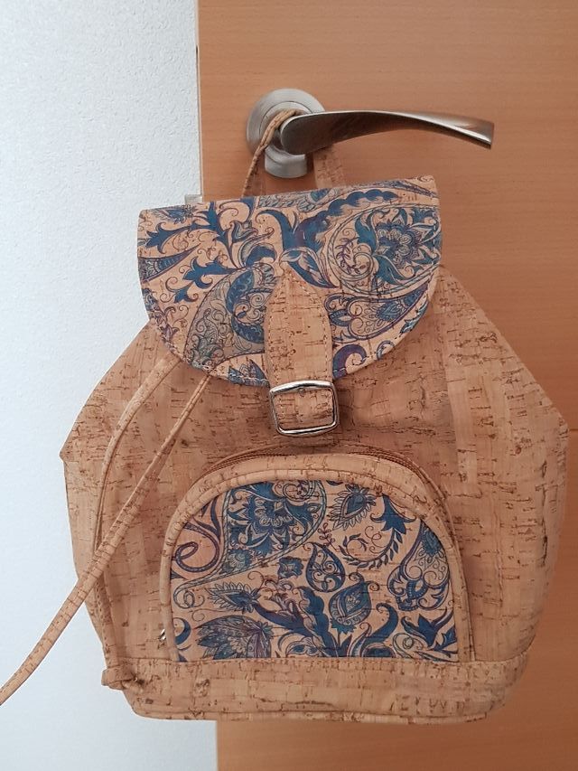 MOCHILA DE CORCHO "NUEVA" 