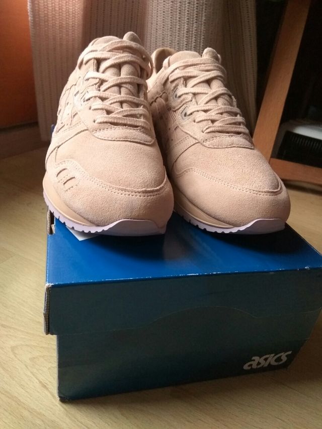 42.5 Asics Gel-Lyte III x Clot Sand